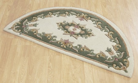 Royal Traditional Rug - Cream Green