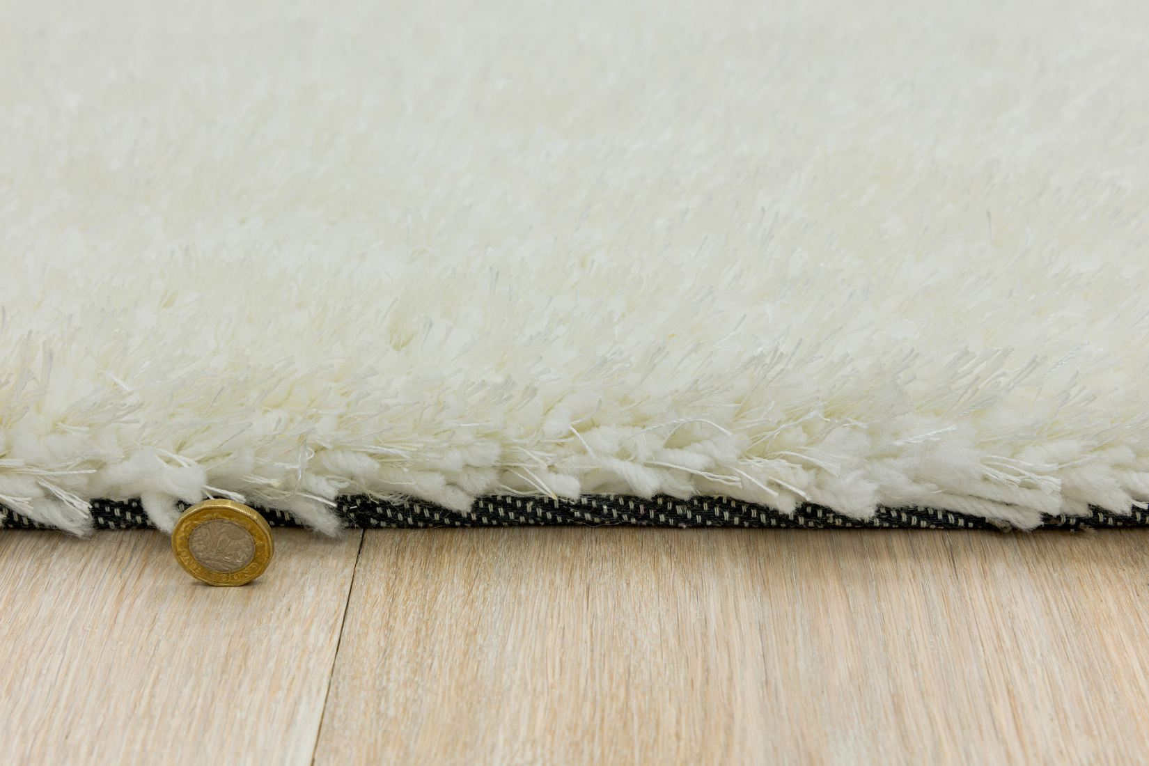 Diva Soft Touch Shaggy Rug - White Diva Soft Touch Shaggy Rug - White