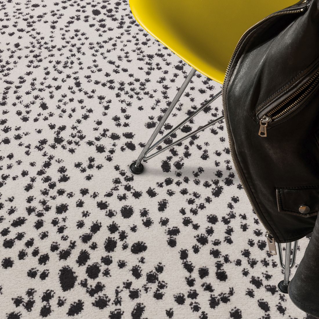 Muse Abstract Rug - MU11 Black Spotty