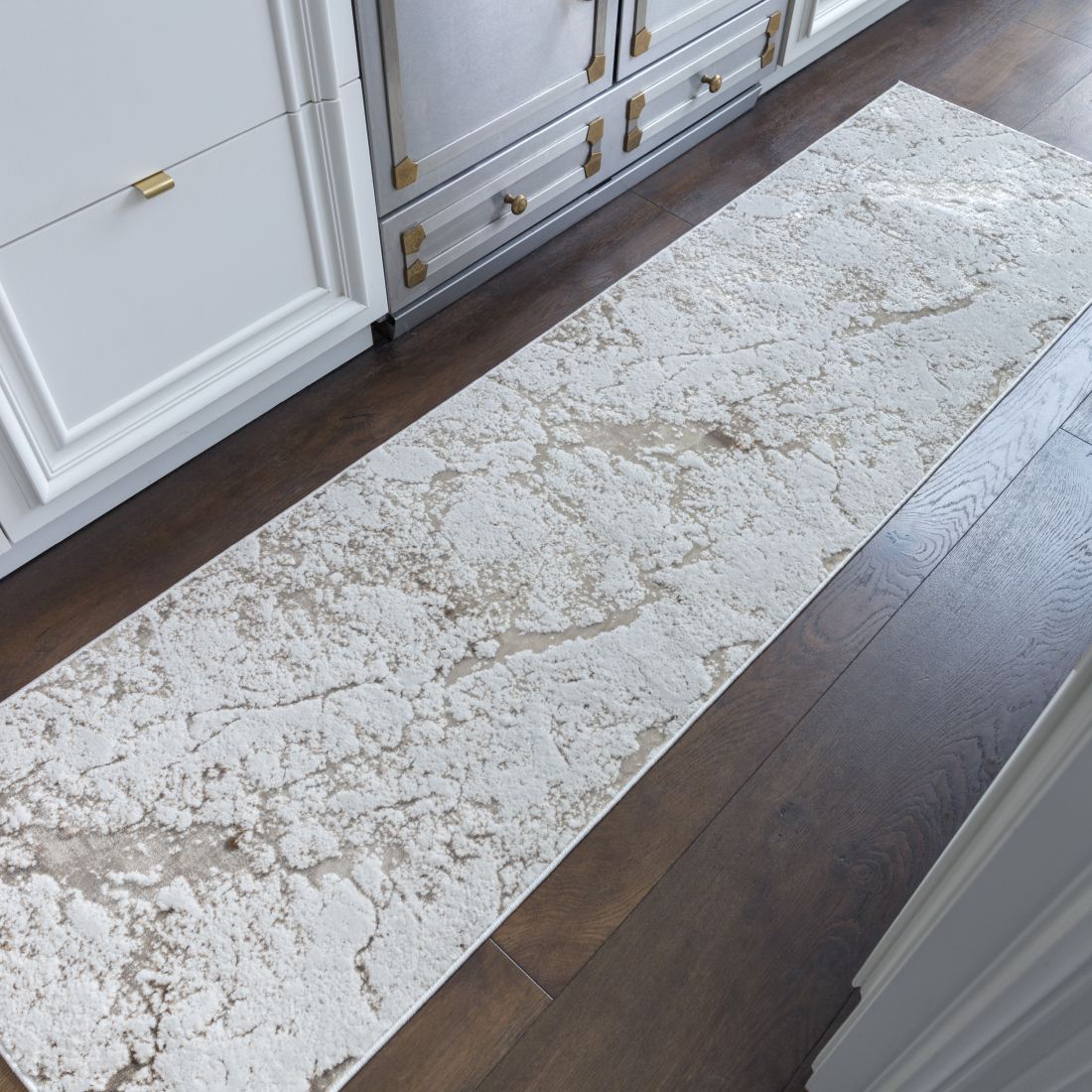 Aurora Abstract High Shine Rug - Strata AU16 Aurora Abstract High Shine Rug - Strata AU16