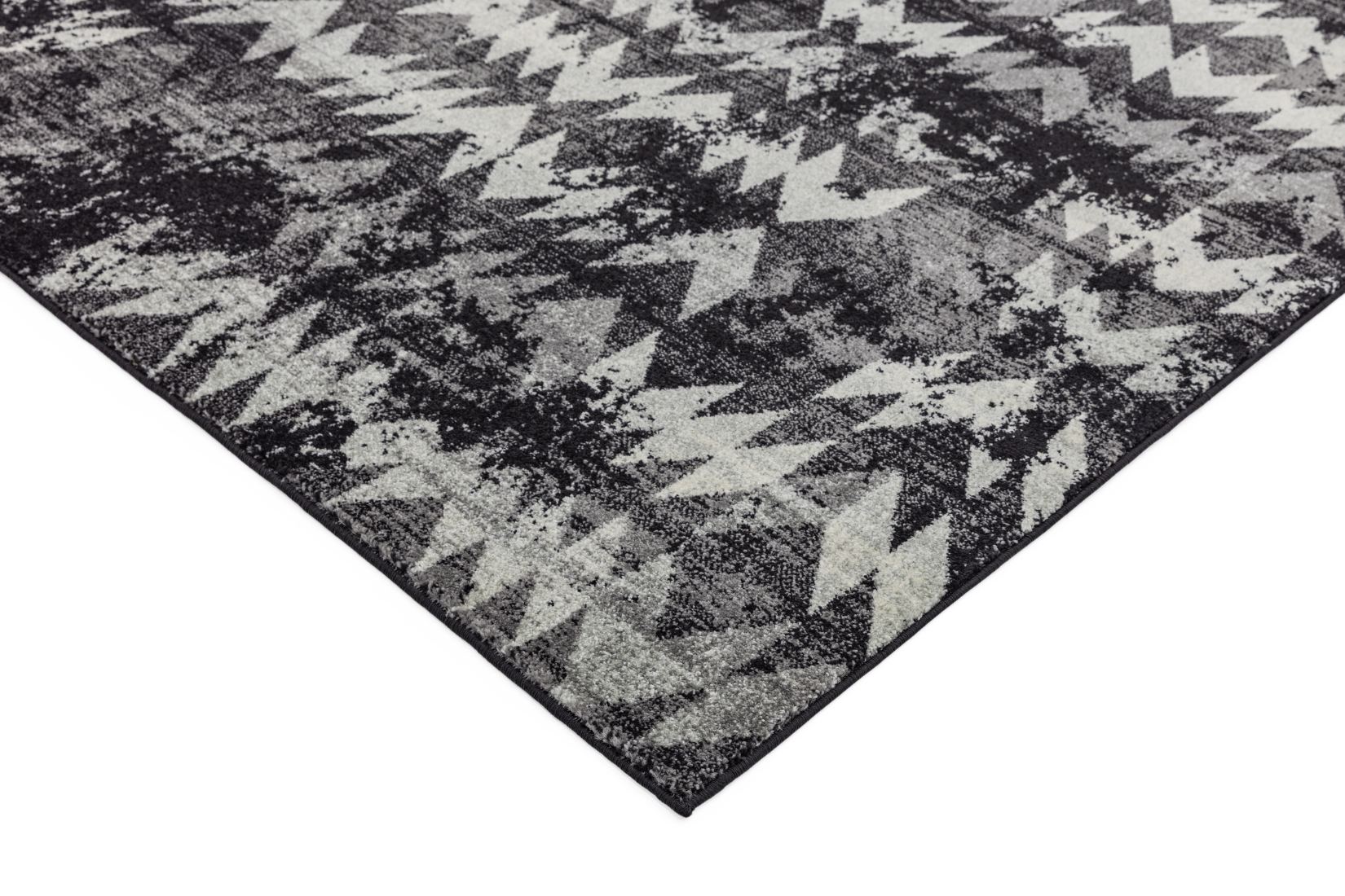 Nova Modern Hardwearing Rug - Chevron Black NV28 Nova Modern Hardwearing Rug - Chevron Black NV28