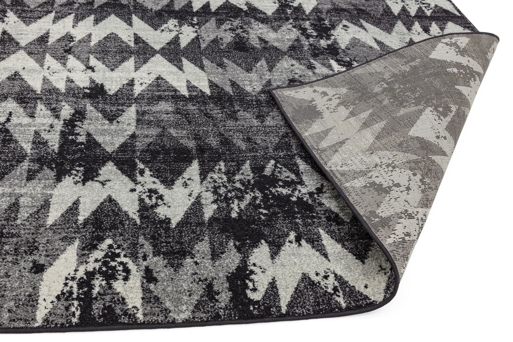 Nova Modern Hardwearing Rug - Chevron Black NV28 Nova Modern Hardwearing Rug - Chevron Black NV28