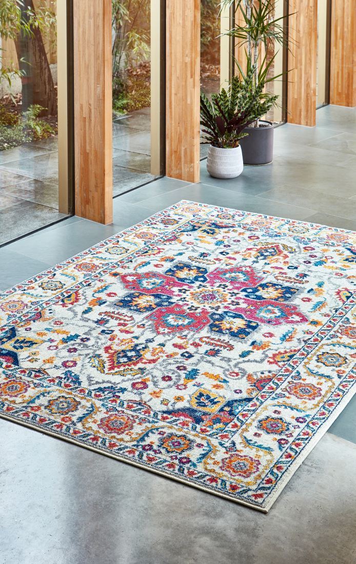 Nova Traditional Rug - Persian White Multi NV24