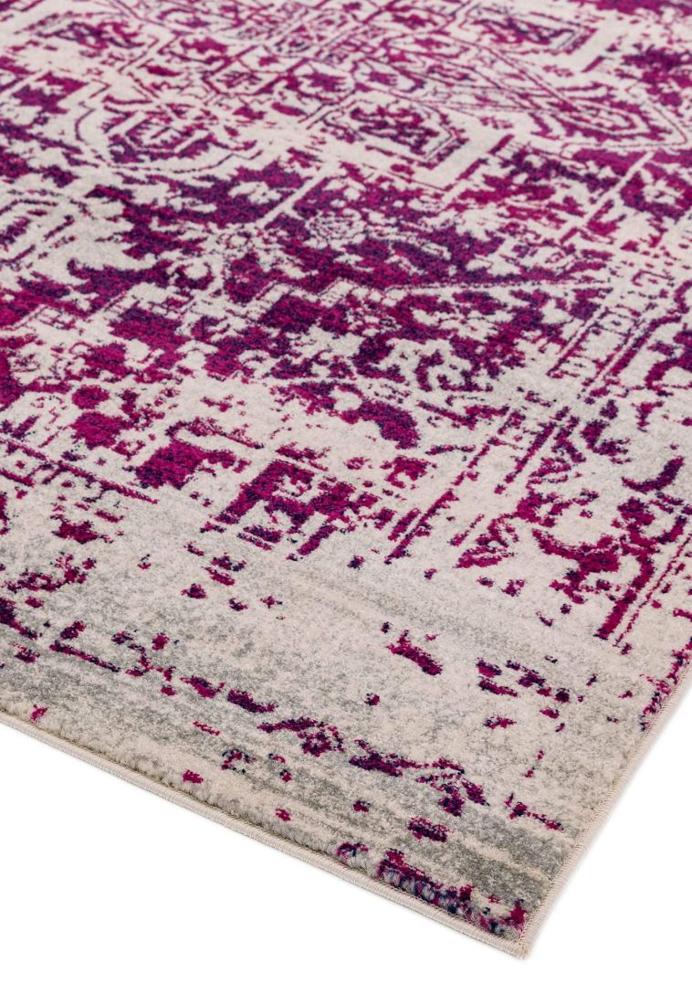 Nova Traditional Rug - Antique Fuchsia NV08