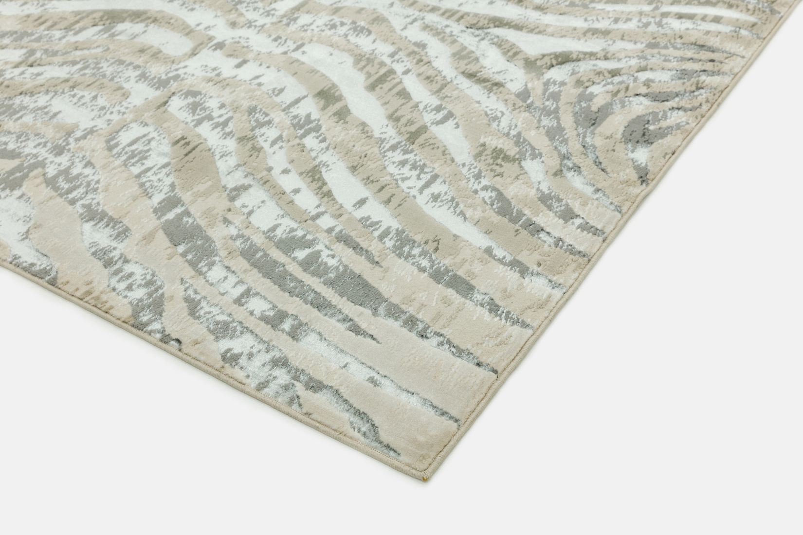 Quantum High Shine Animal Print Rug - Zebra QU04 Quantum High Shine Animal Print Rug - Zebra QU04