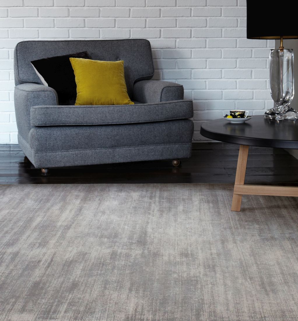 Blade Luxurious Dense Viscose Rug - Silver Blade Luxurious Dense Viscose Rug - Silver