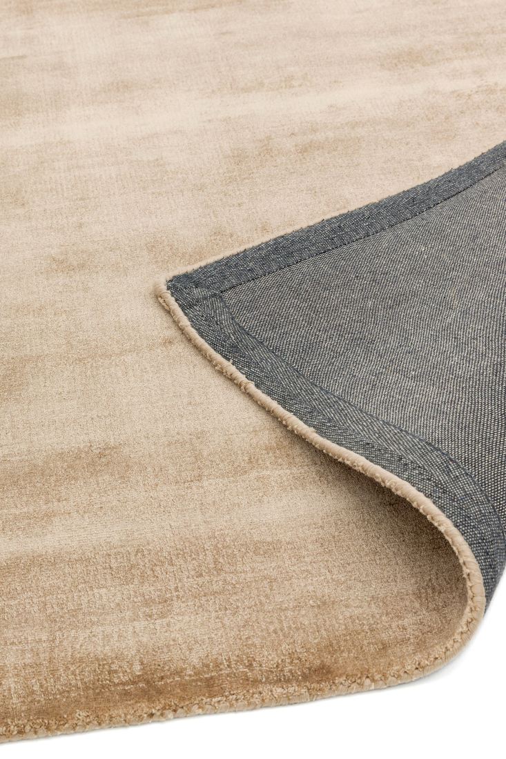 Blade Luxurious Dense Viscose Rug - Champagne Blade Luxurious Dense Viscose Rug - Champagne