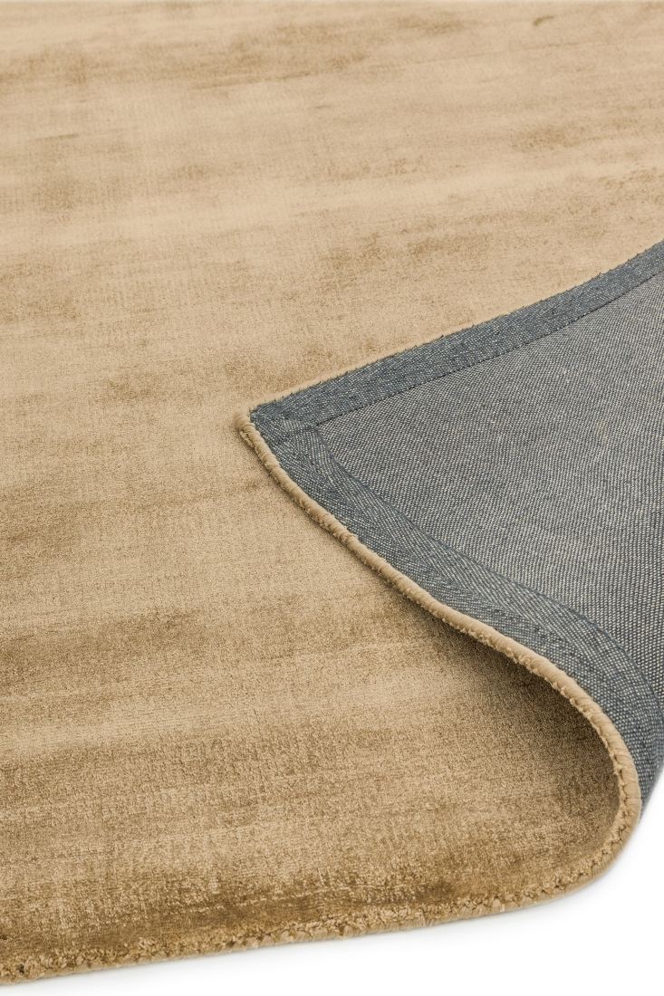 Blade Luxurious Dense Viscose Rug - Soft Gold Blade Luxurious Dense Viscose Rug - Soft Gold