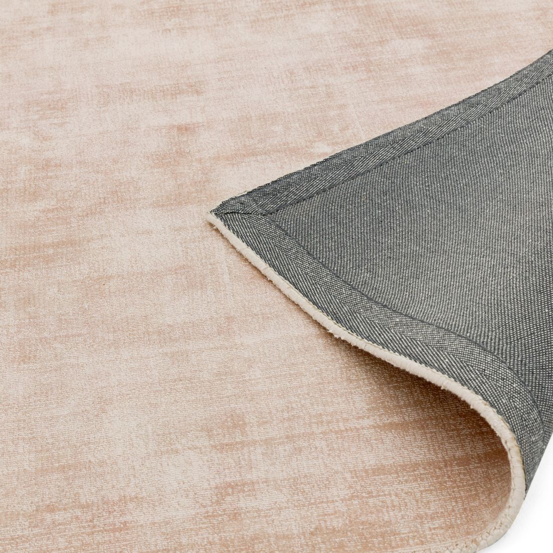 Blade Luxurious Dense Viscose Runner - Putty Blade Luxurious Dense Viscose Runner - Putty