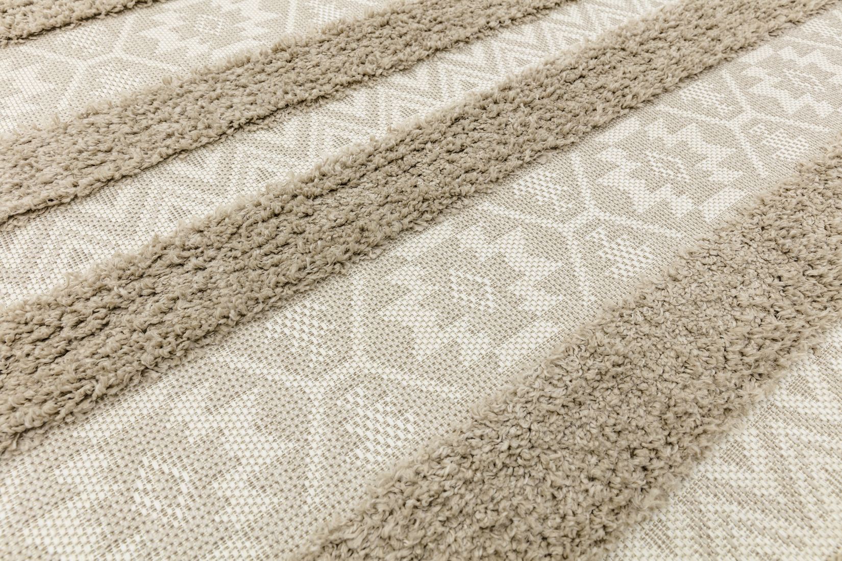 Monty In/Outdoor Stripe Rug - Natural Cream Stripe MN04 Monty In/Outdoor Stripe Rug - Natural Cream Stripe MN04