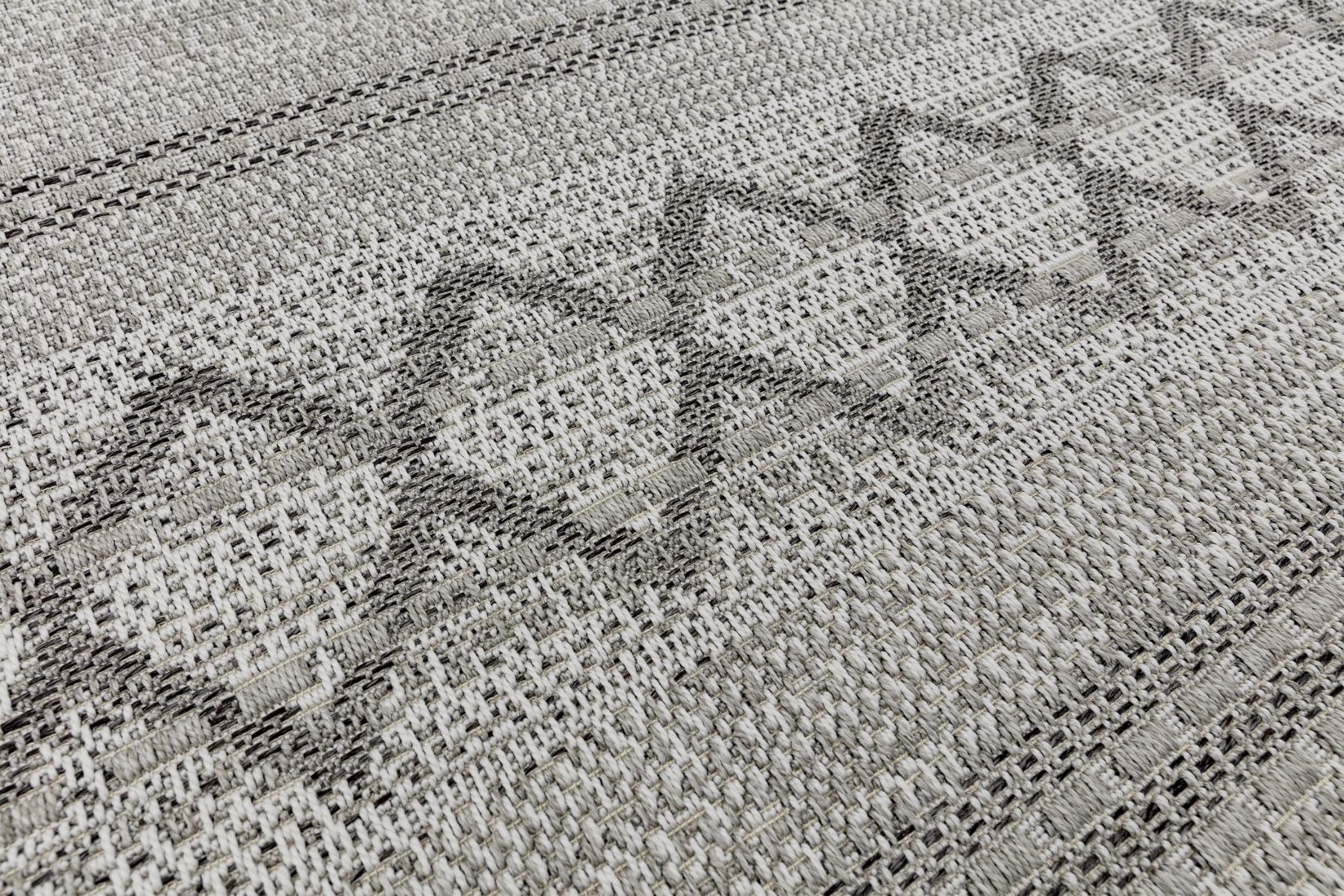 Varanda In/Outdoor Geometric Rug - Natural Diamond VA01 Varanda In/Outdoor Geometric Rug - Natural Diamond VA01