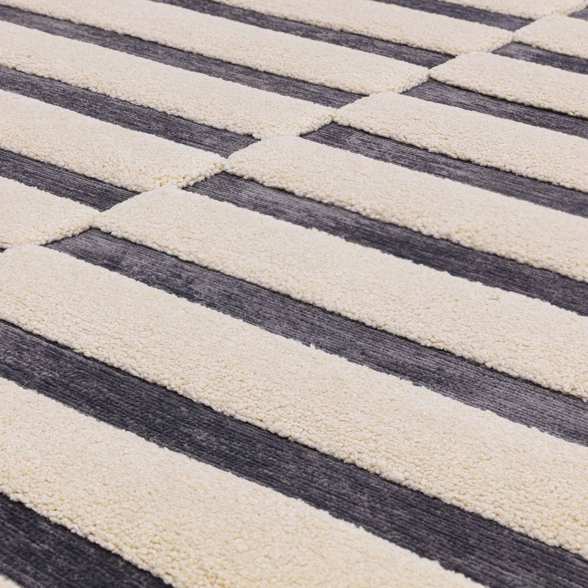 Valley Super Soft Modern Rug - Charcoal Ivory Build