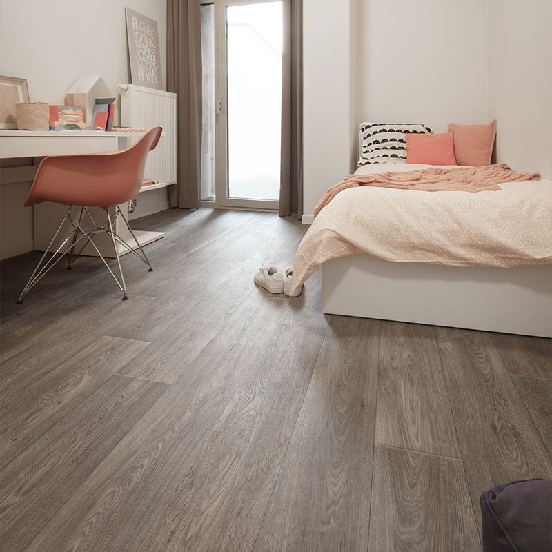 Premium Vinyl - Chestnut Oak W84 Premium Vinyl - Chestnut Oak W84