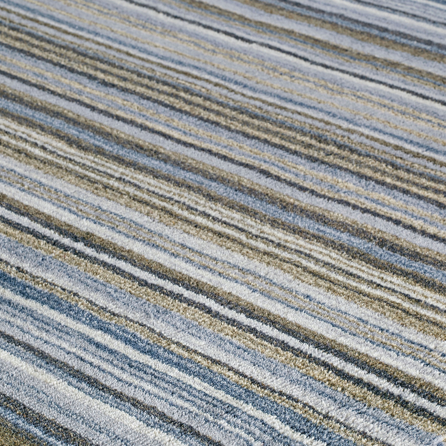 Carter Striped Rug - Grey