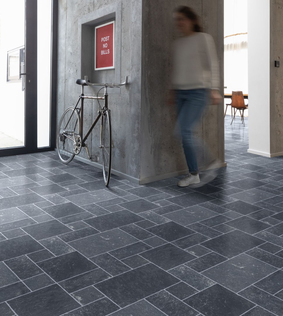 Mammoth Tile Vinyl - Grey M1510