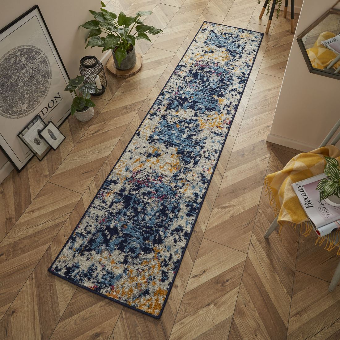 Gilbert Abstract Runner - 531B Gilbert Abstract Runner - 531B