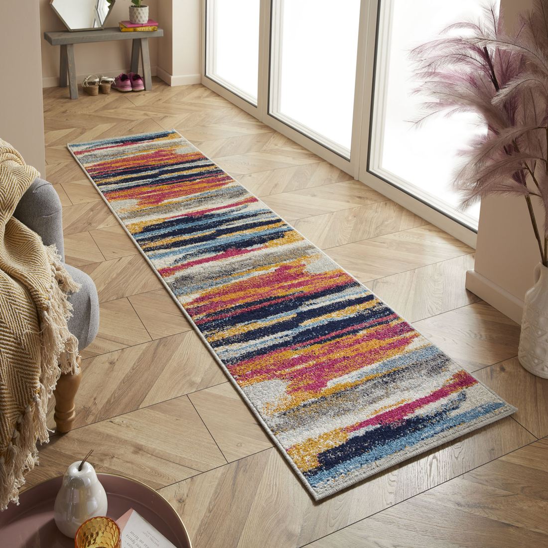 Gilbert Abstract Runner - 83X Gilbert Abstract Runner - 83X