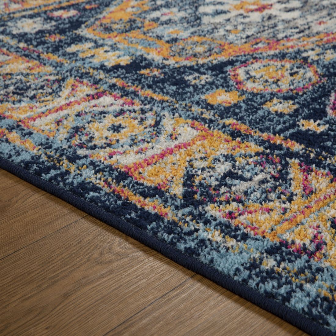 Gilbert Traditional Runner - 8021M Gilbert Traditional Runner - 8021M