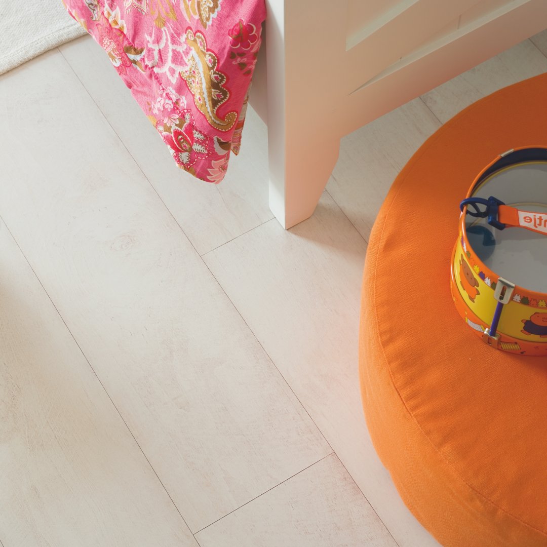 Classic Bleached White Teak Classic Bleached White Teak