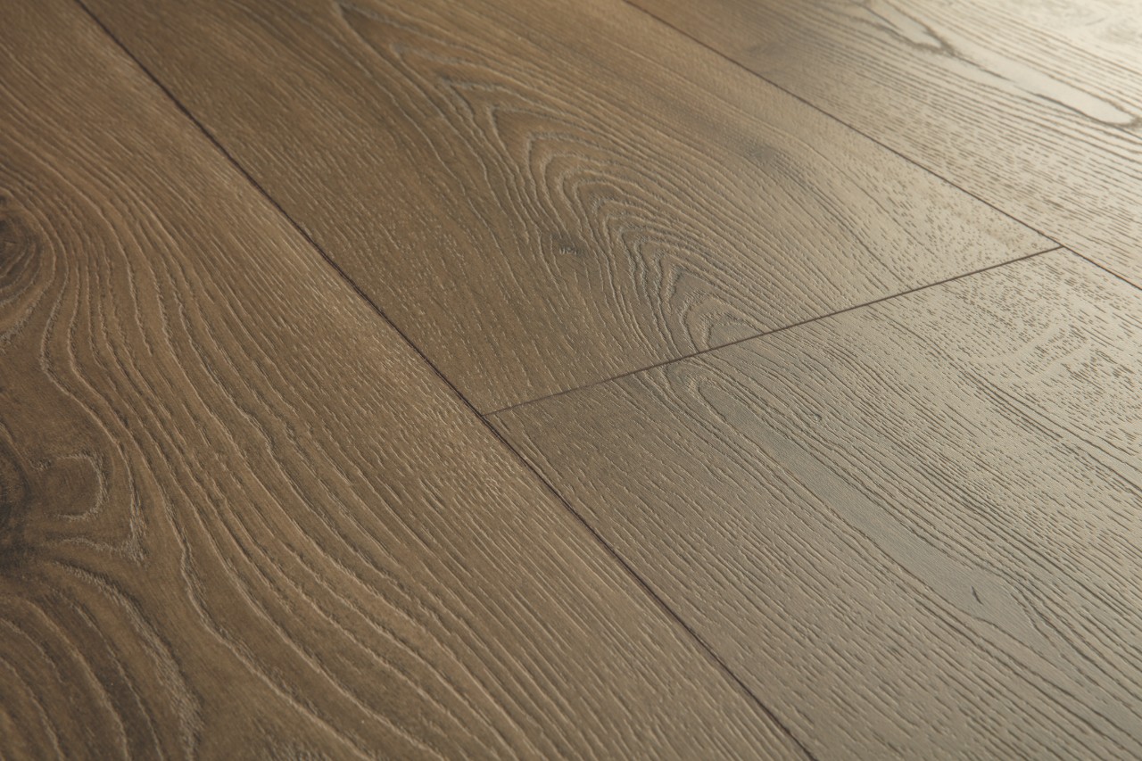 Classic Warm brown oak