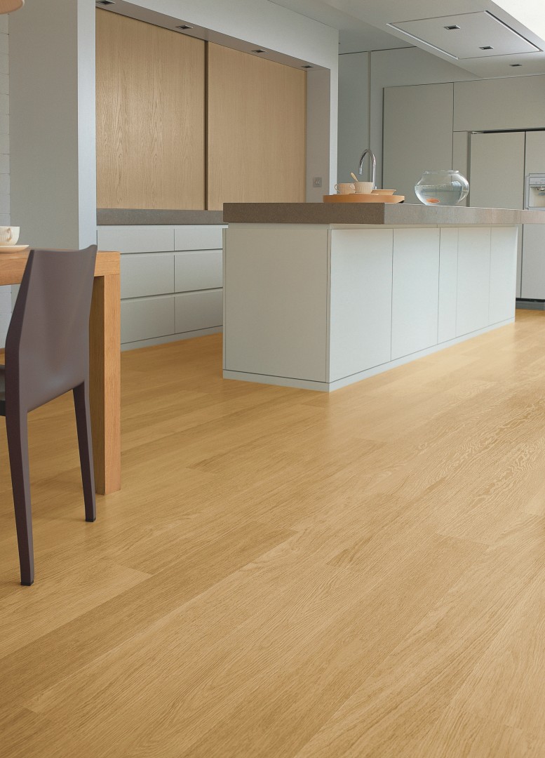 Eligna Natural Varnished Oak