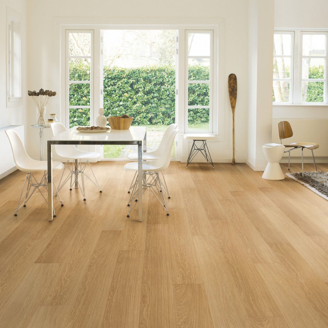 Impressive Natural Varnished Oak Impressive Natural Varnished Oak