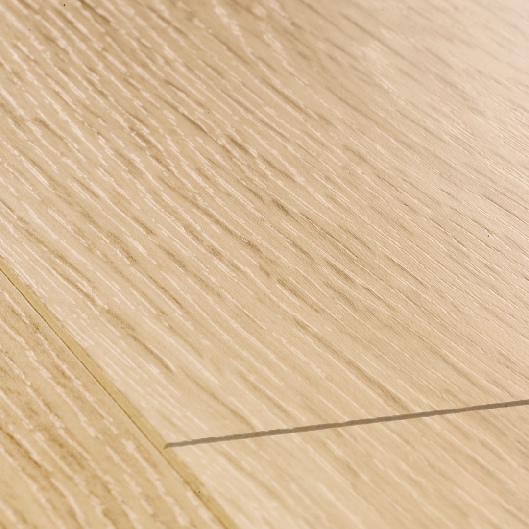 Largo White Varnished Oak Largo White Varnished Oak