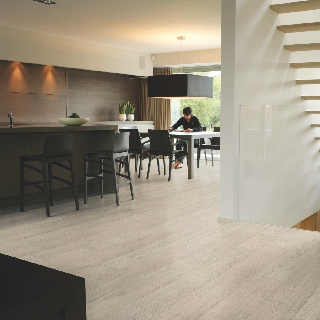 Largo Light Rustic Oak Planks Largo Light Rustic Oak Planks