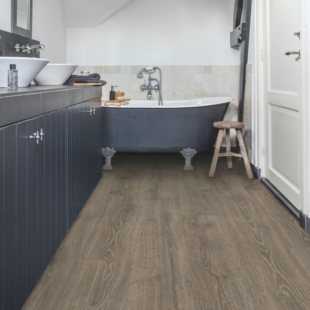 Majestic Woodland Oak - Brown Majestic Woodland Oak - Brown