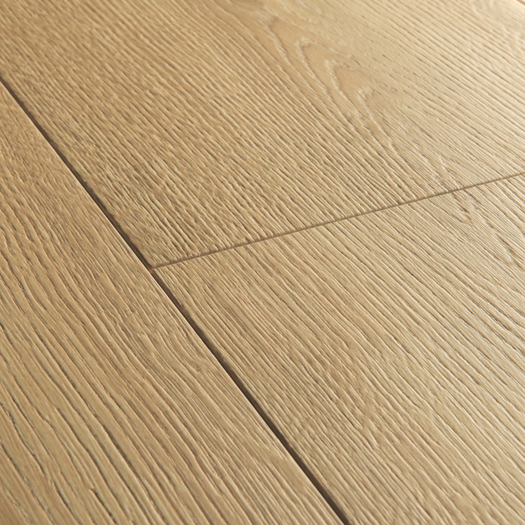 Capture Brushed Oak - Warm Natural