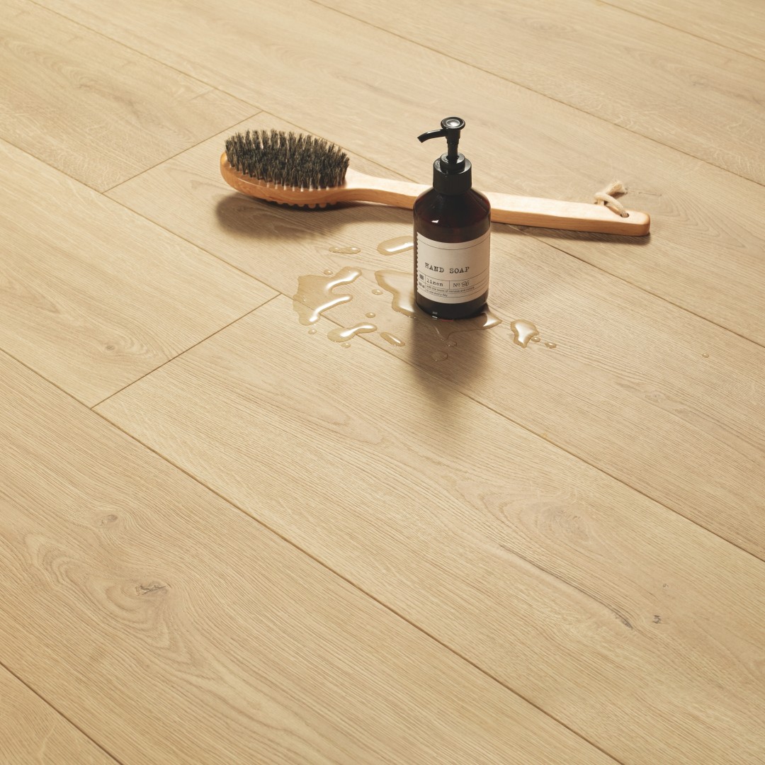 Capture Brushed Oak - Natural