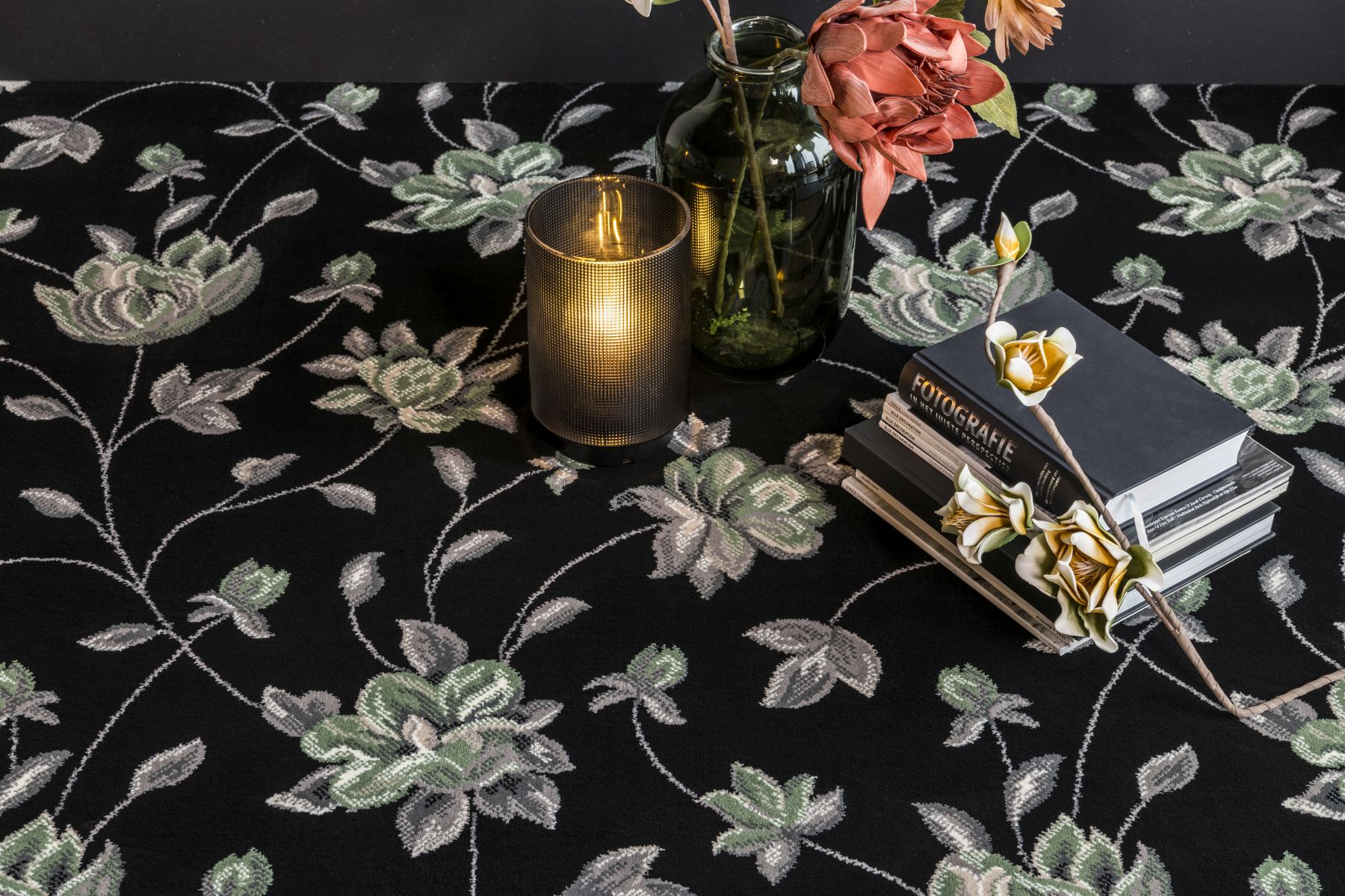 Frames Bloom Pattern Carpet - 8081/91 Frames Bloom Pattern Carpet - 8081/91
