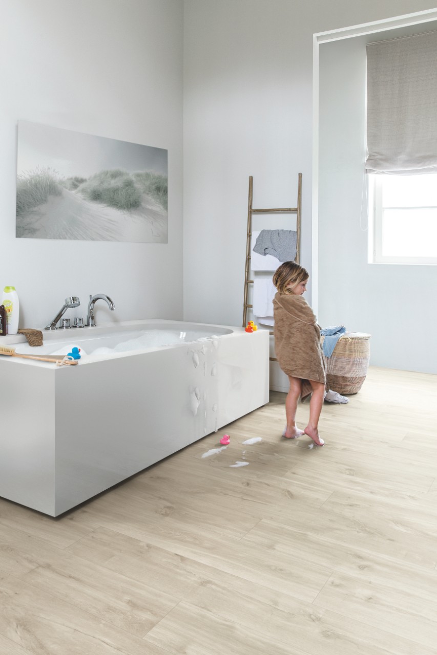 Blos Wood LVT - Canyon Oak Beige Blos Wood LVT - Canyon Oak Beige