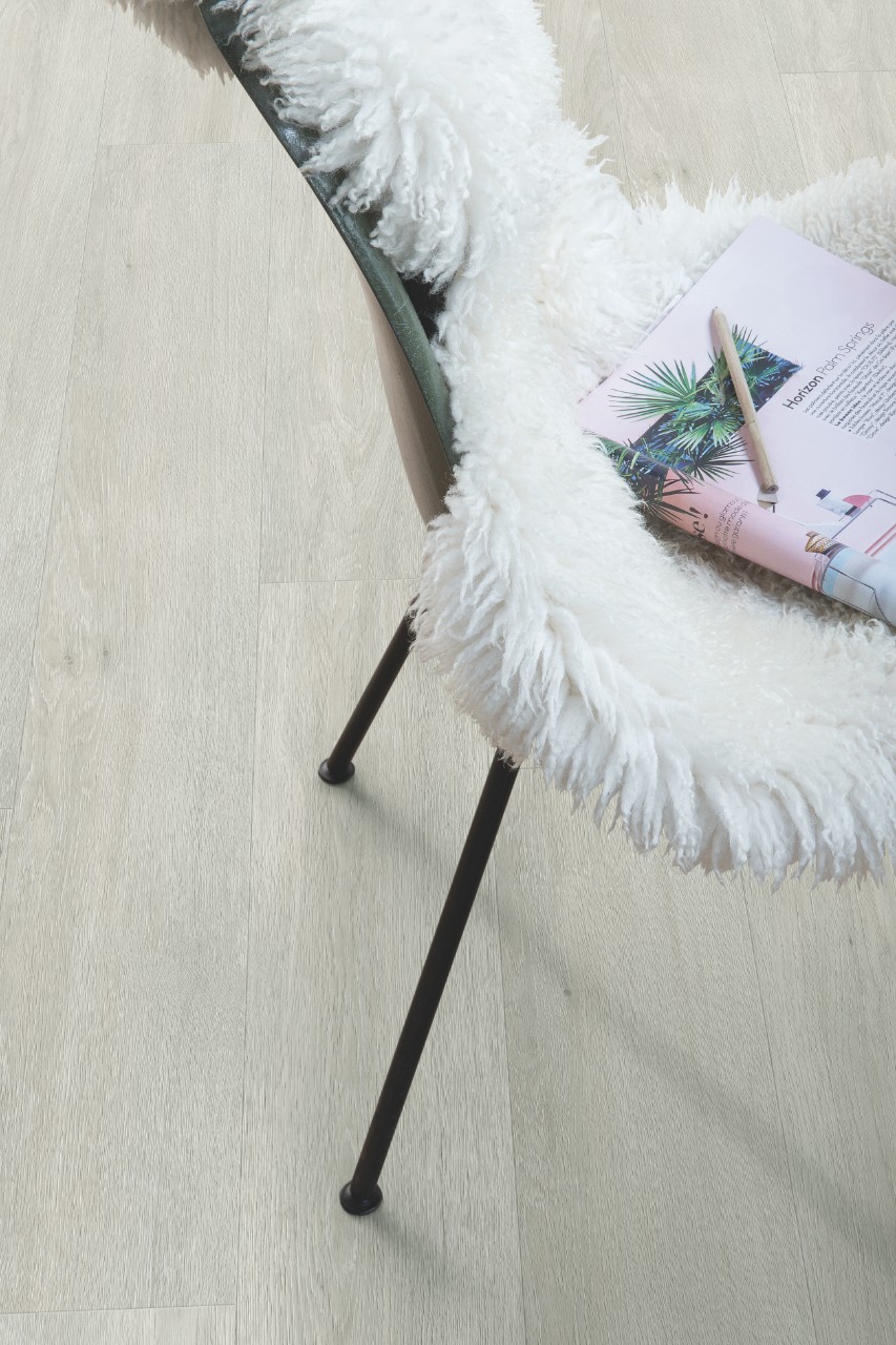 Balance Click Wood LVT - Silk Oak Light Balance Click Wood LVT - Silk Oak Light