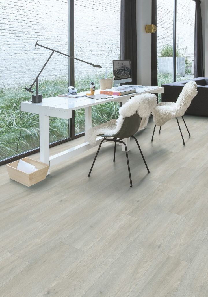 Balance Click Wood LVT - Silk Oak Light Balance Click Wood LVT - Silk Oak Light