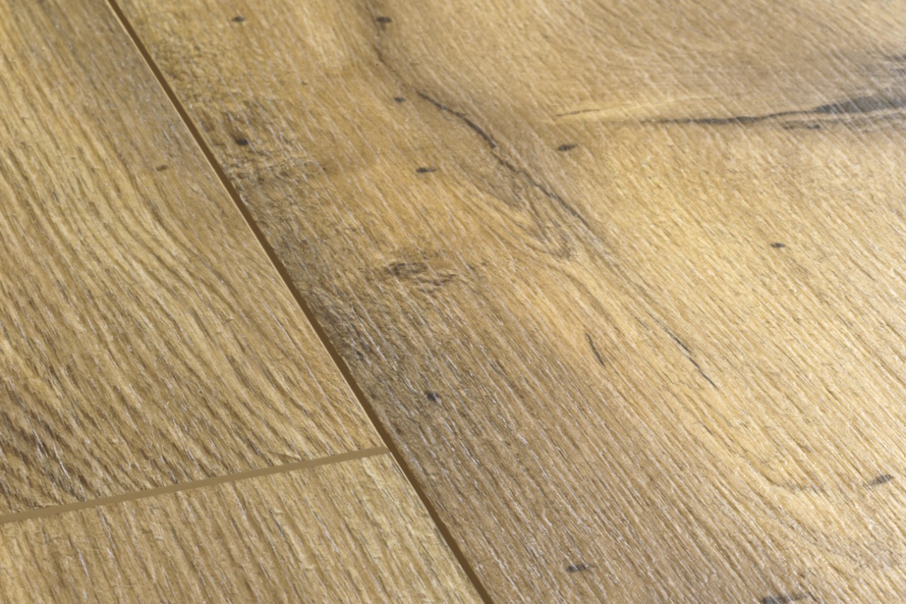 Balance Click Wood LVT - Vintage Chestnut Natural Balance Click Wood LVT - Vintage Chestnut Natural