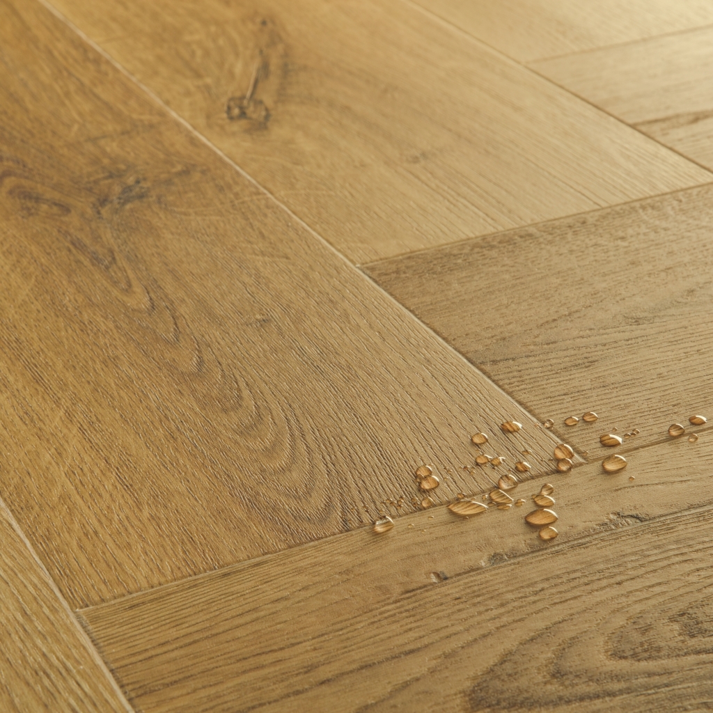 Ciro Herringbone LVT - Botanic smoked oak Ciro Herringbone LVT - Botanic smoked oak