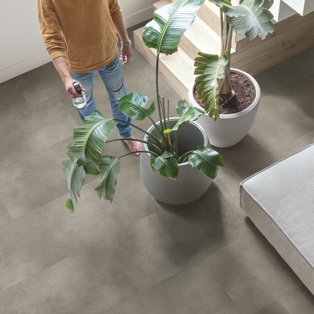Illume Tile LVT - Cloudy concrete Illume Tile LVT - Cloudy concrete