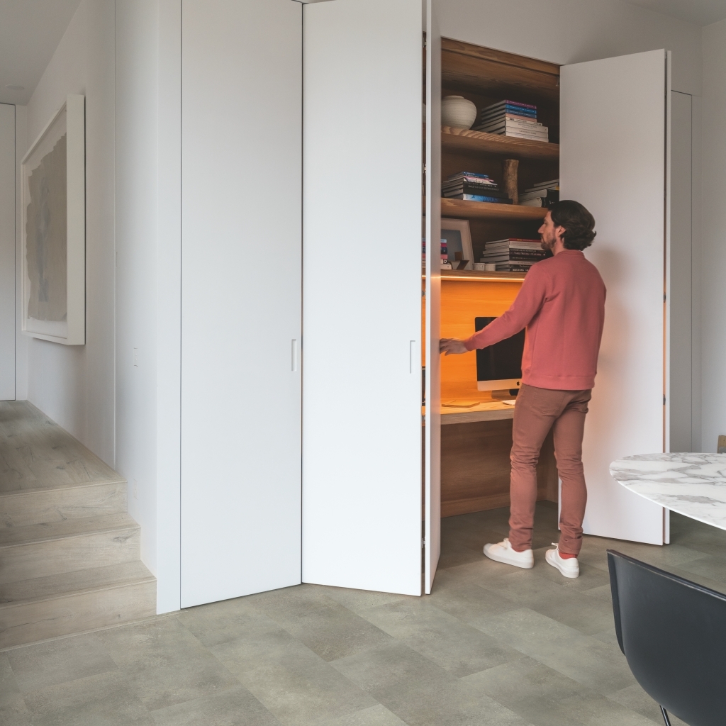 Oro Tile LVT - Concrete rock Oro Tile LVT - Concrete rock