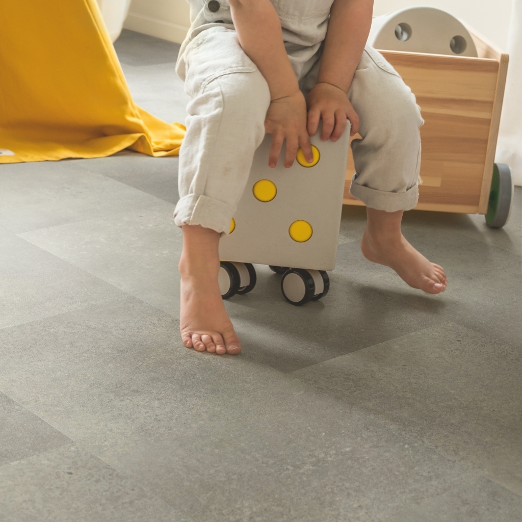 Oro Tile LVT - Concrete rock Oro Tile LVT - Concrete rock