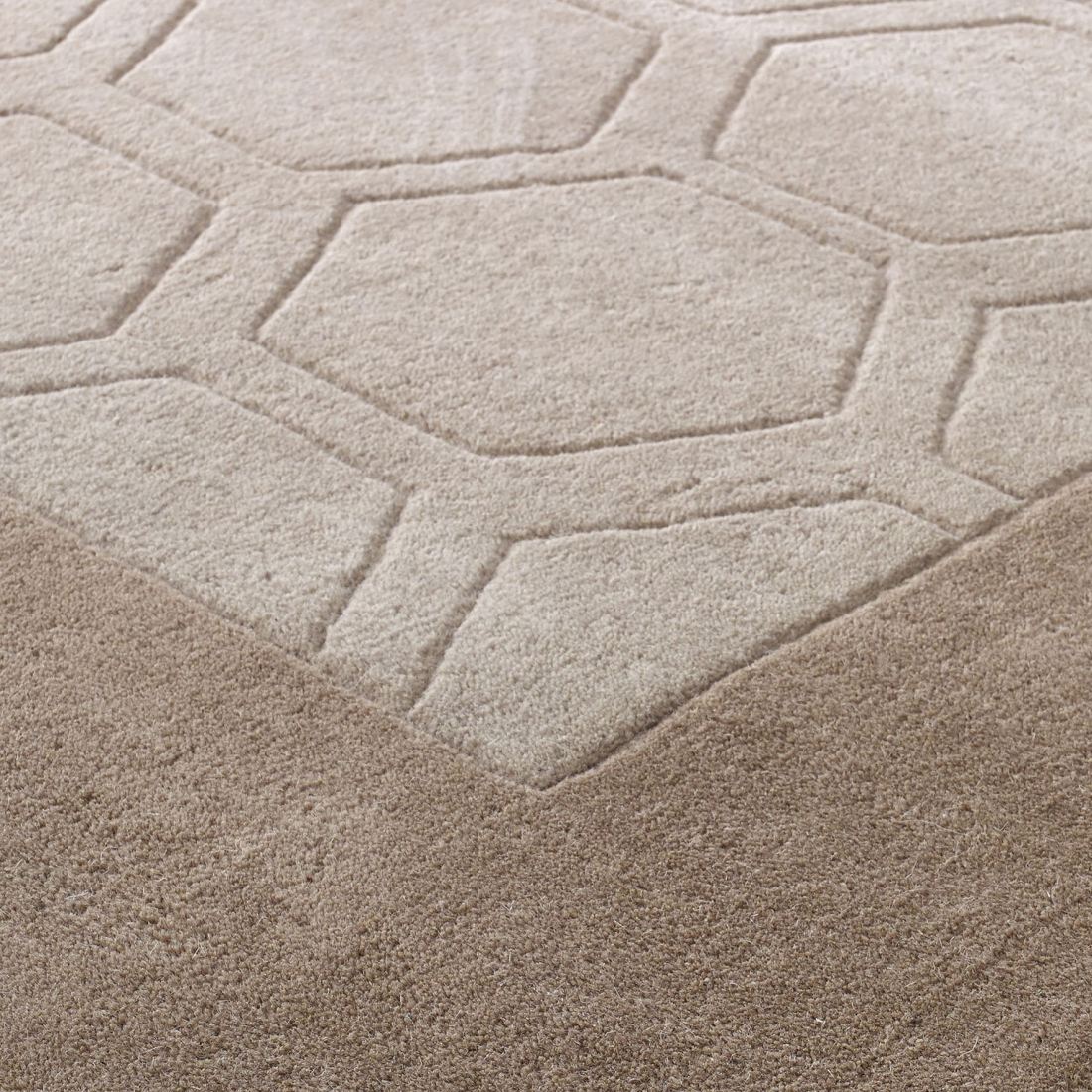 Hex Border Geometric Wool Rug - Beige Hex Border Geometric Wool Rug - Beige