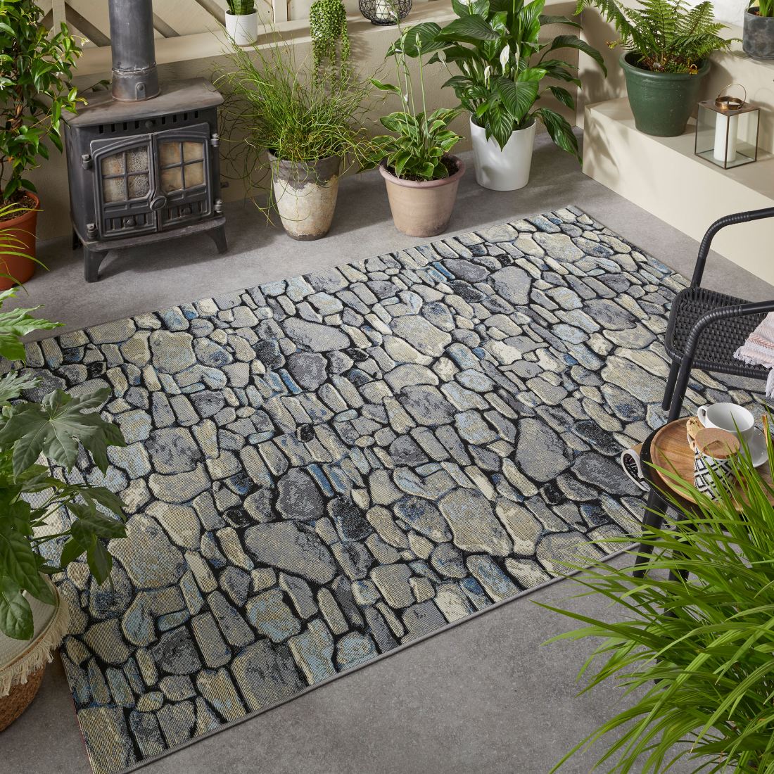 Terra Nova In/Outdoor Modern Rug - Pebbles