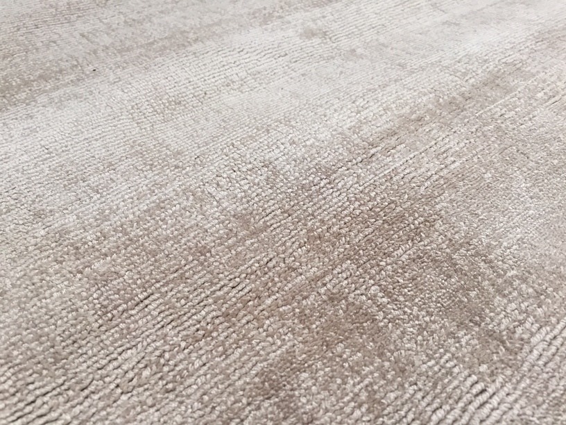 Blade Luxurious Dense Viscose Rug - Putty Blade Luxurious Dense Viscose Rug - Putty