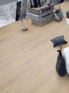 Winn 12mm Plank Desert Oak